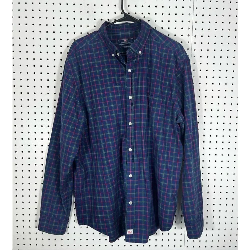 Vineyard Vines button down shirt
